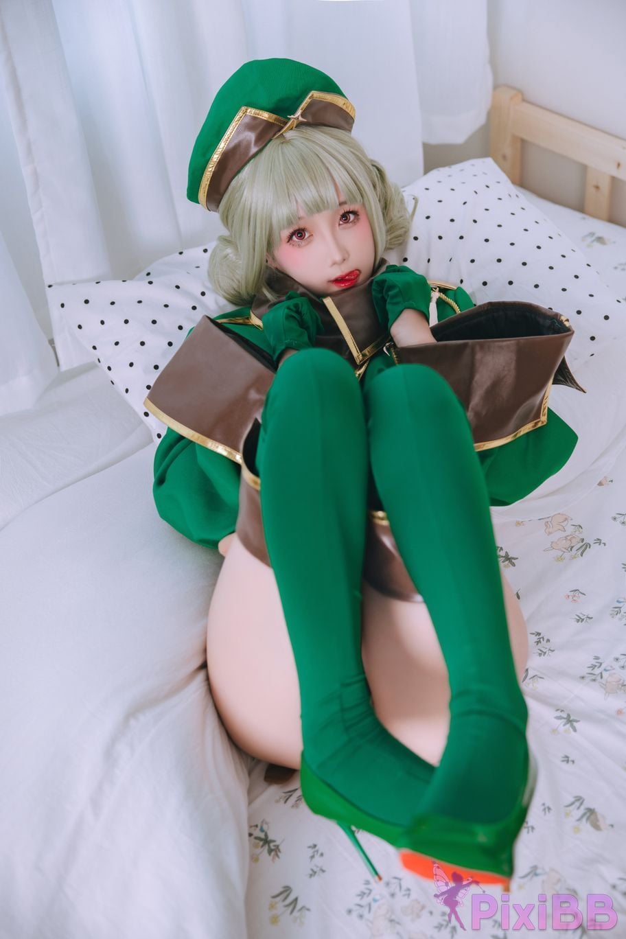 Coser Ri nai jiao PixiBB.COM 007