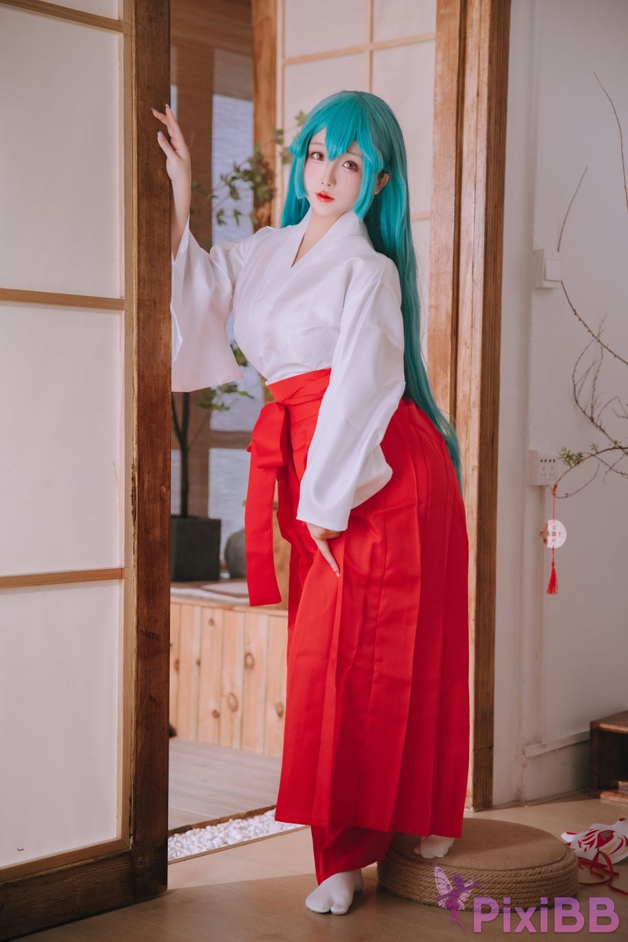 Coser Ri nai jiao PixiBB.COM 001