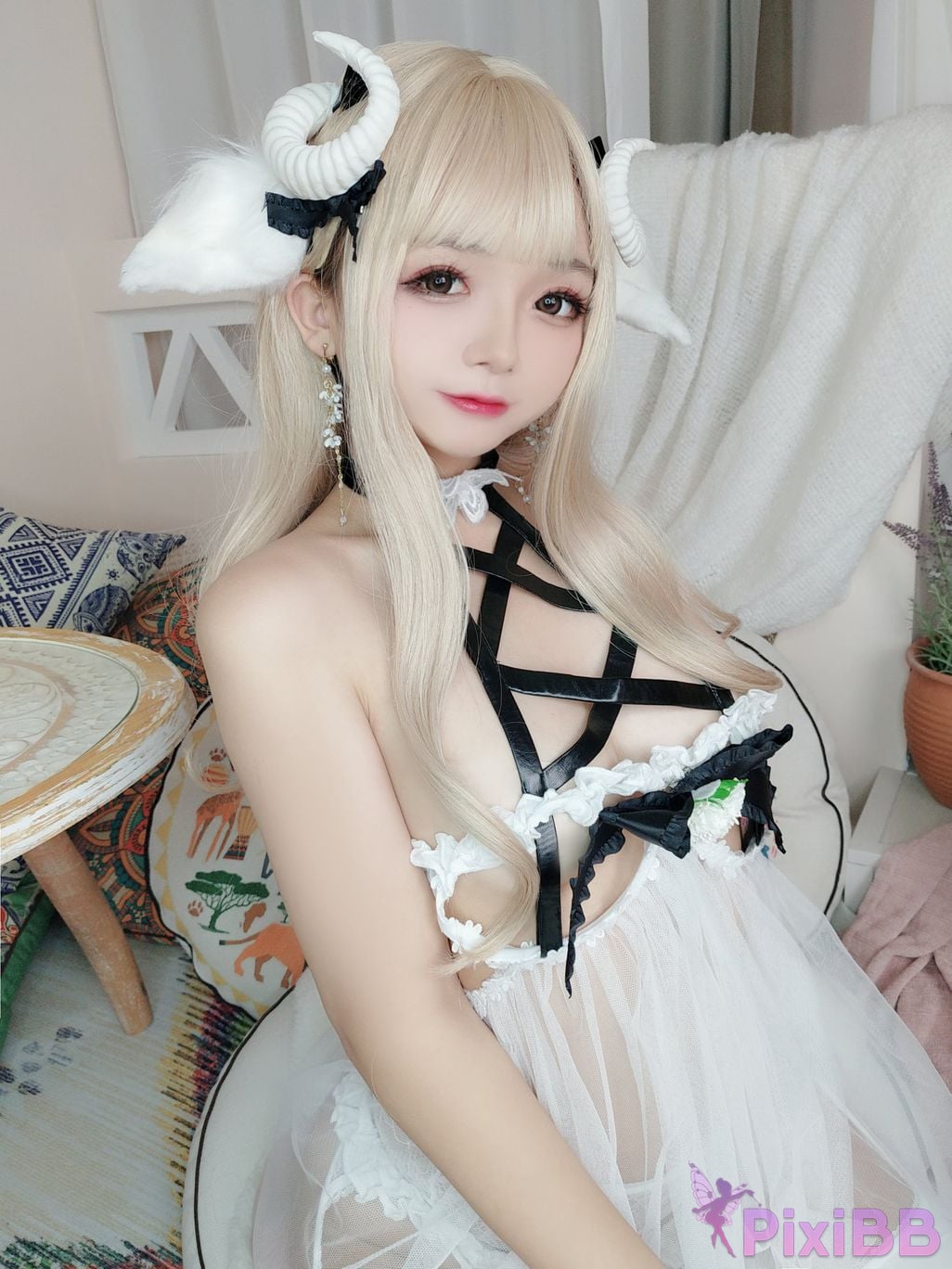 Coser Ri nai jiao PixiBB.COM 039