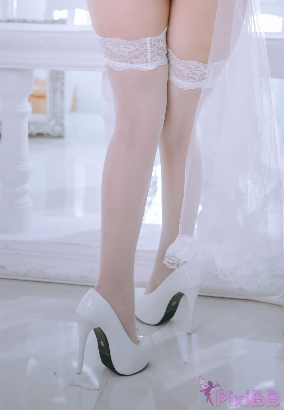 Coser Ri nai jiao PixiBB.COM 007