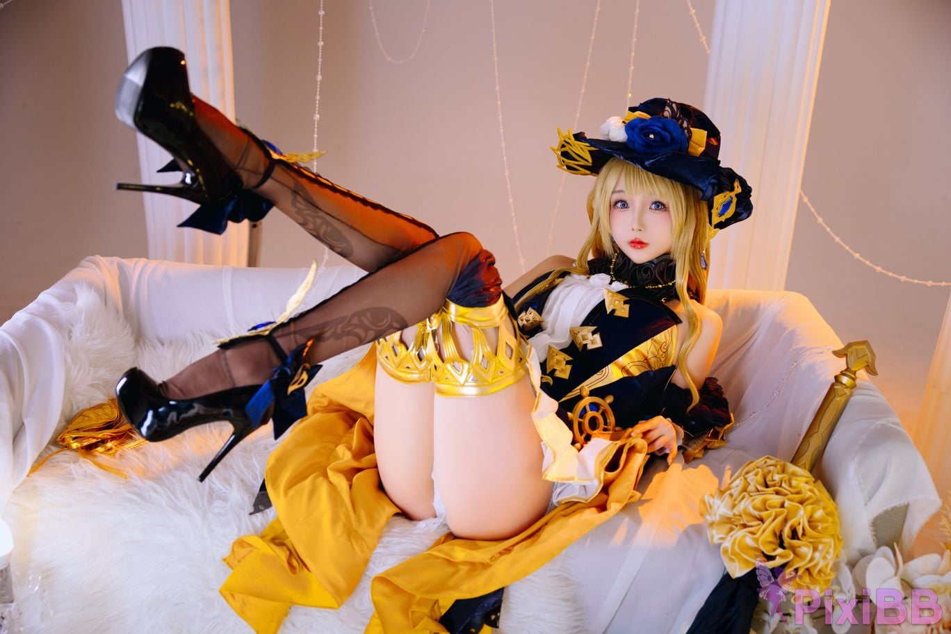 Coser Ri nai jiao PixiBB.COM 016