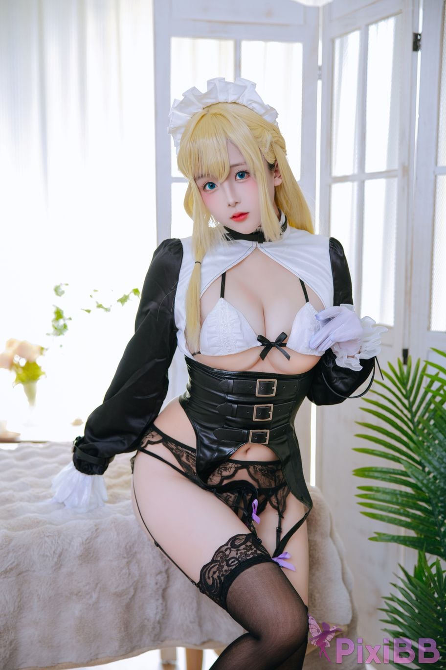 Coser Ri nai jiao PixiBB.COM 001