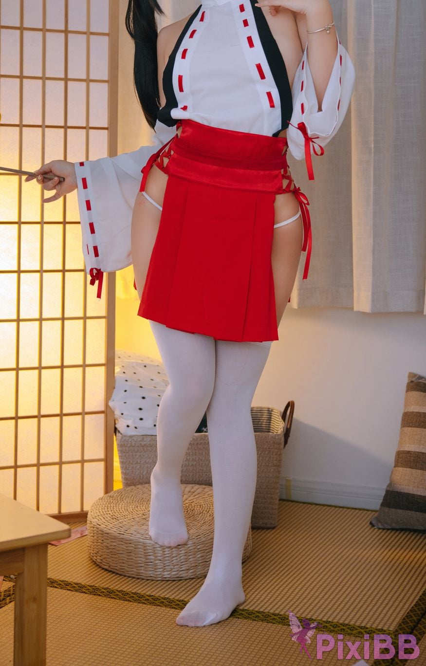 Coser Ri nai jiao PixiBB.COM 043