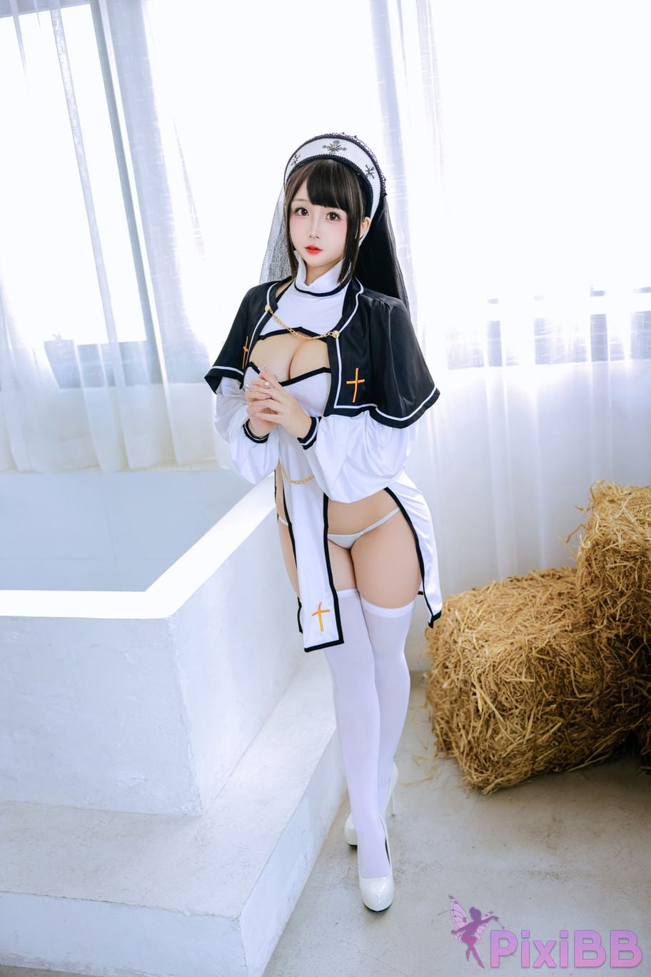 Coser Ri nai jiao PixiBB.COM 002