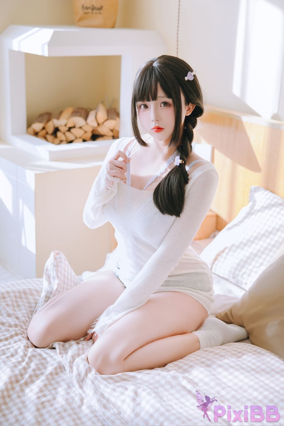 Coser Ri nai jiao PixiBB.COM 001