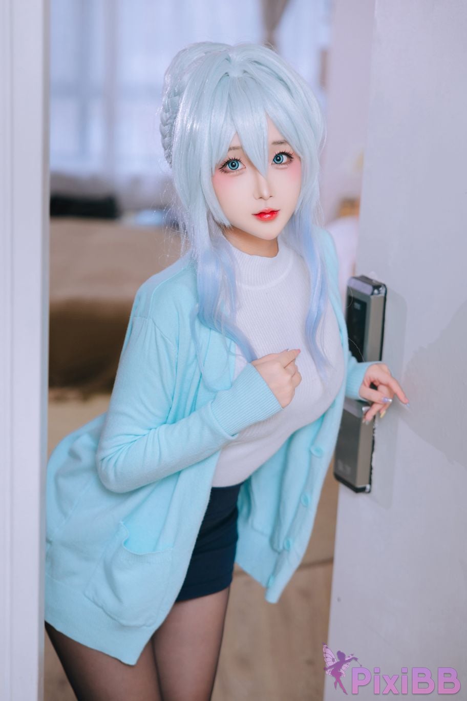 Coser Ri nai jiao PixiBB.COM 001