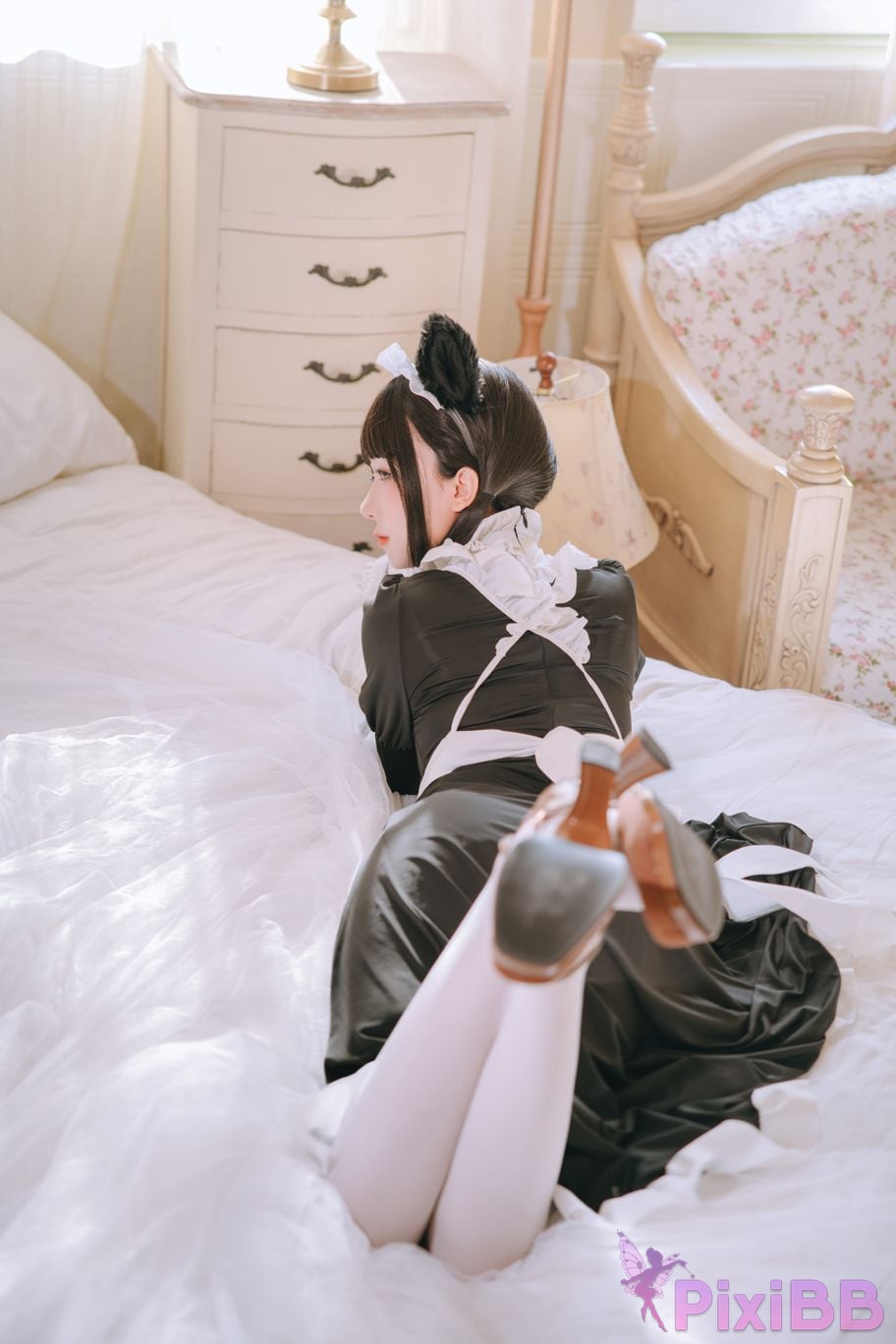 Coser Ri nai jiao PixiBB.COM 001