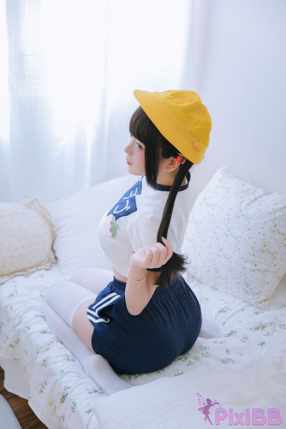 Coser Ri nai jiao PixiBB.COM 001