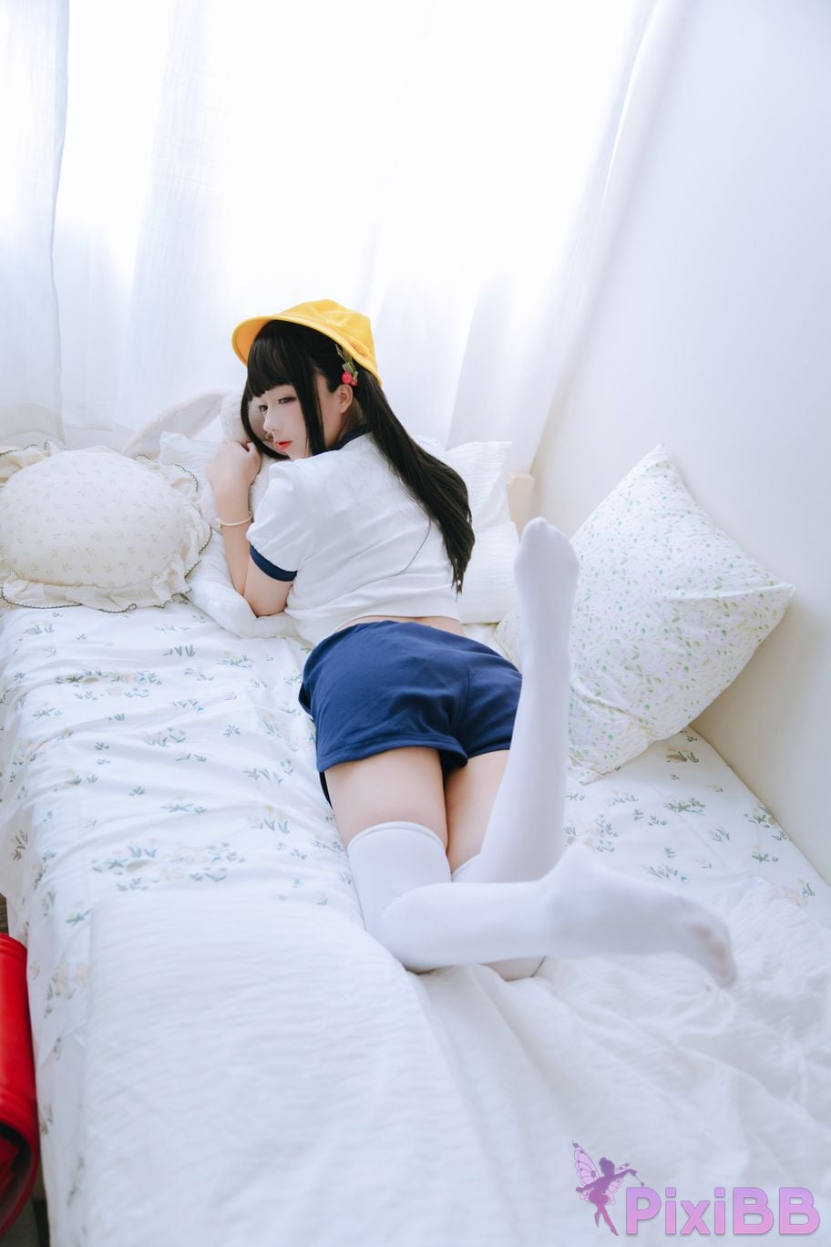 Coser Ri nai jiao PixiBB.COM 002