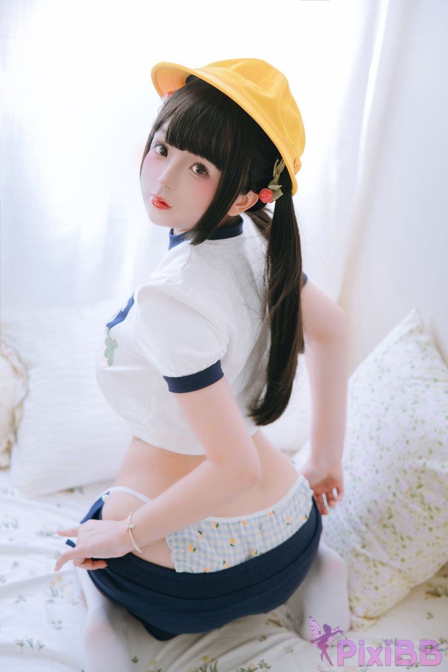Coser Ri nai jiao PixiBB.COM 010