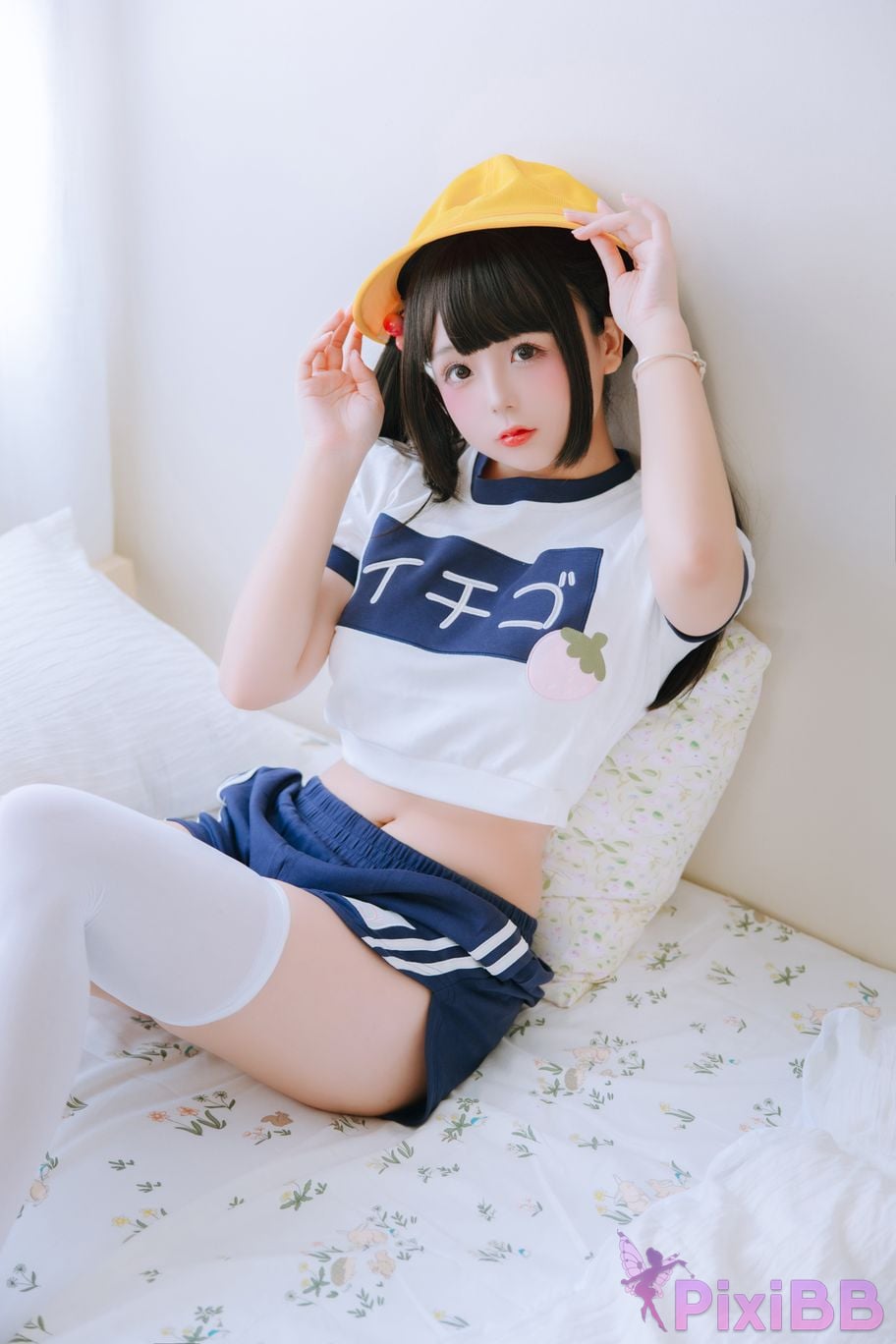Coser Ri nai jiao PixiBB.COM 040
