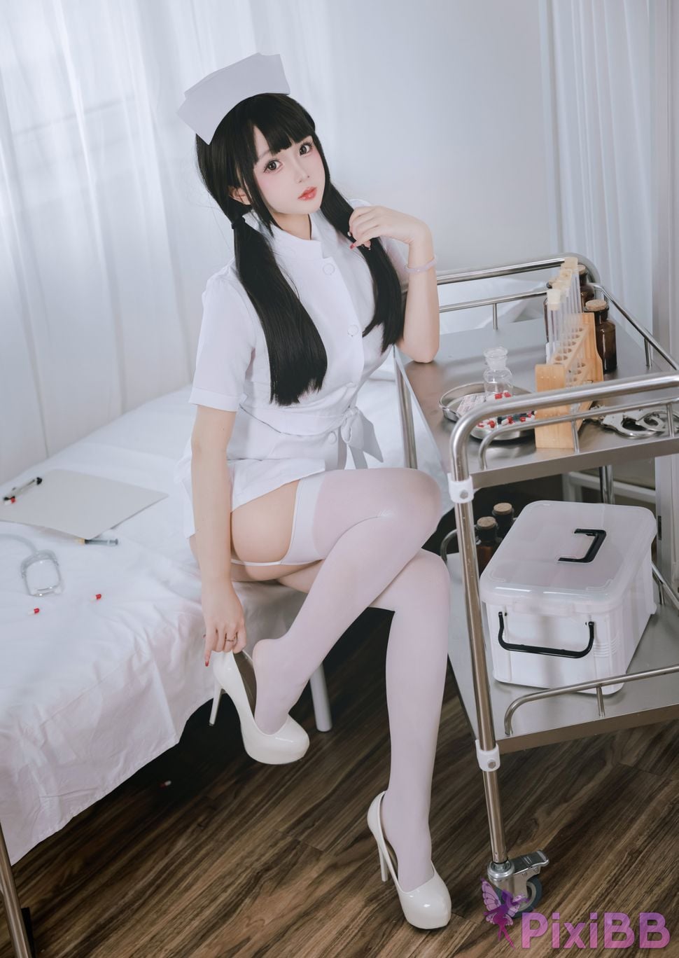 Coser Ri nai jiao PixiBB.COM 002