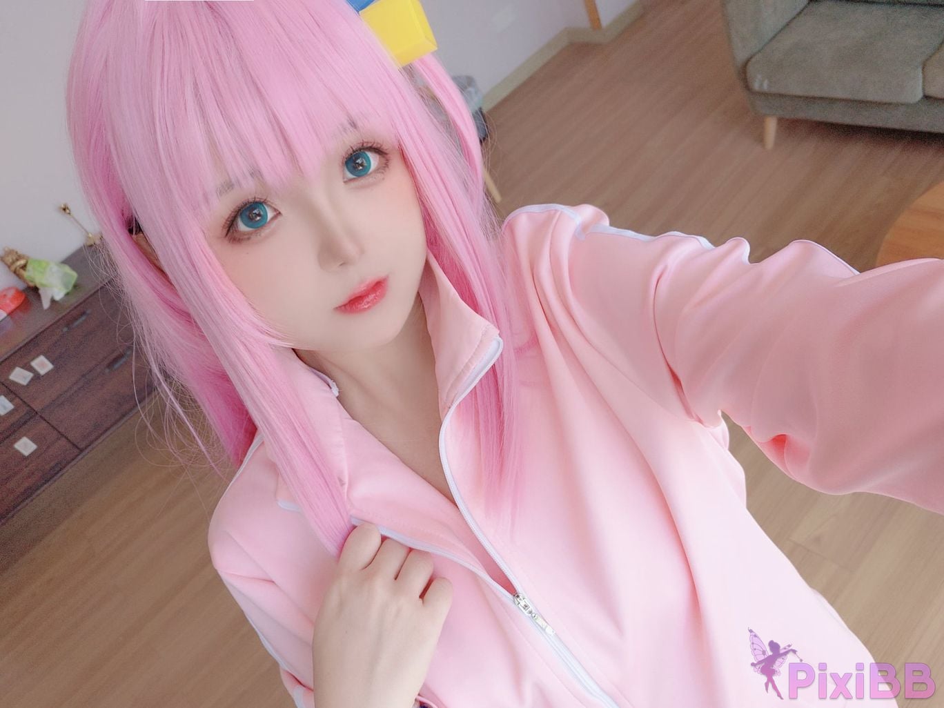 Coser Ri nai jiao PixiBB.COM 080