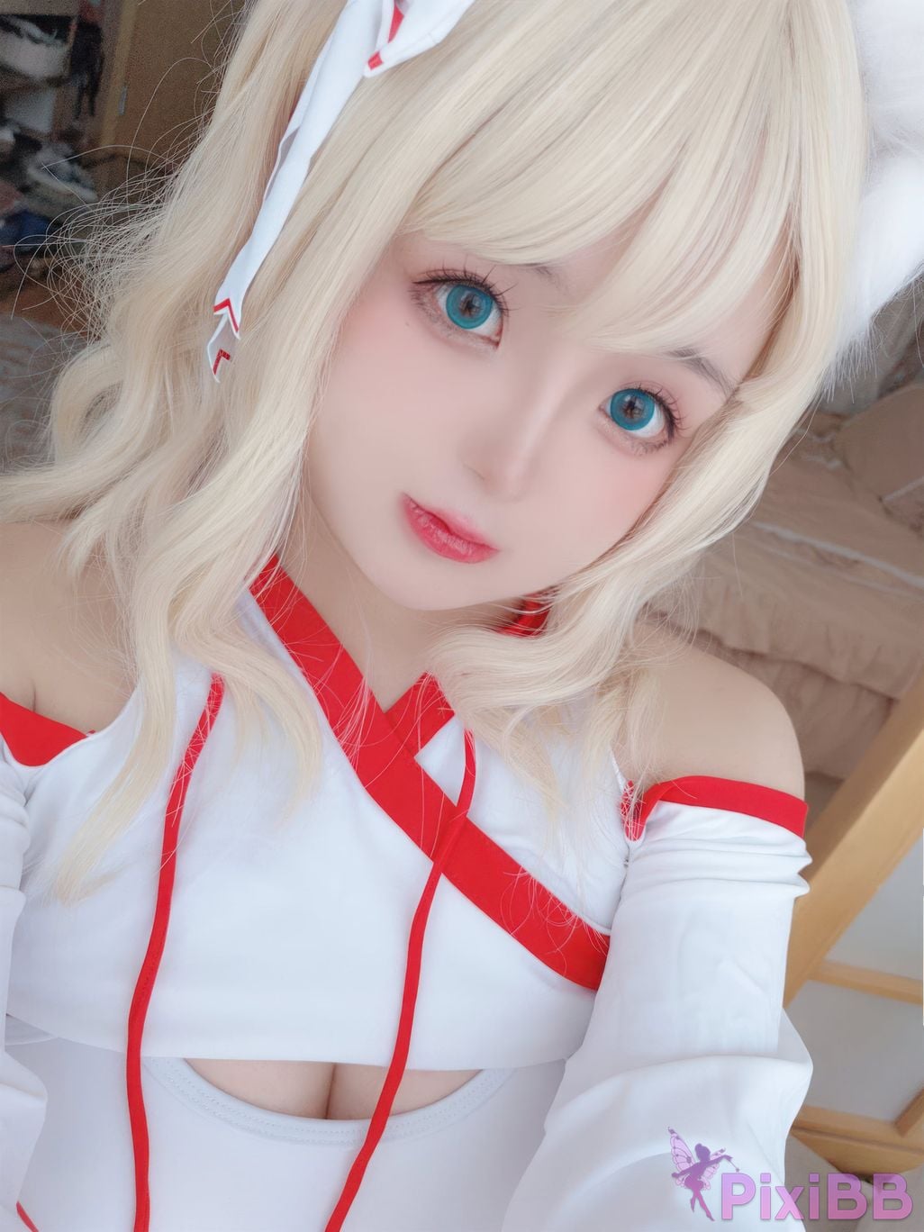 Coser Ri nai jiao PixiBB.COM 048