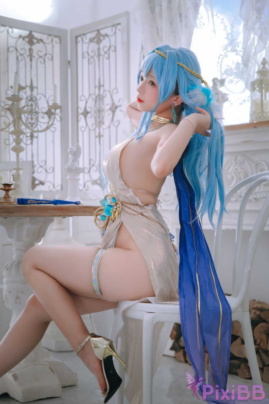 Coser Ri nai jiao PixiBB.COM 016