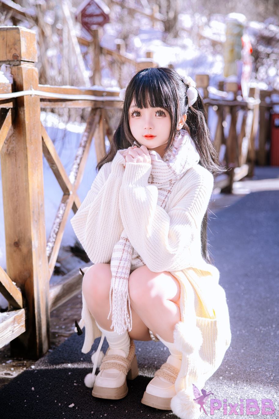 Coser Ri nai jiao PixiBB.COM 001