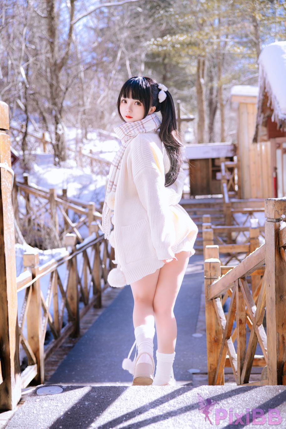 Coser Ri nai jiao PixiBB.COM 003