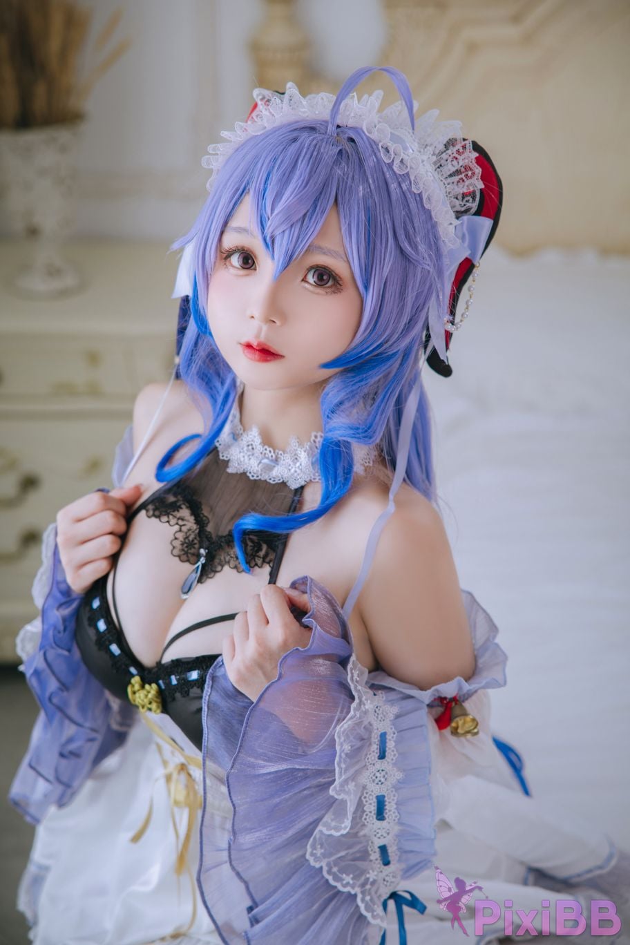 Coser Ri nai jiao PixiBB.COM 015