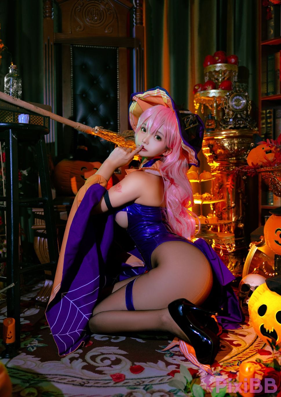 Coser Ri nai jiao PixiBB.COM 004