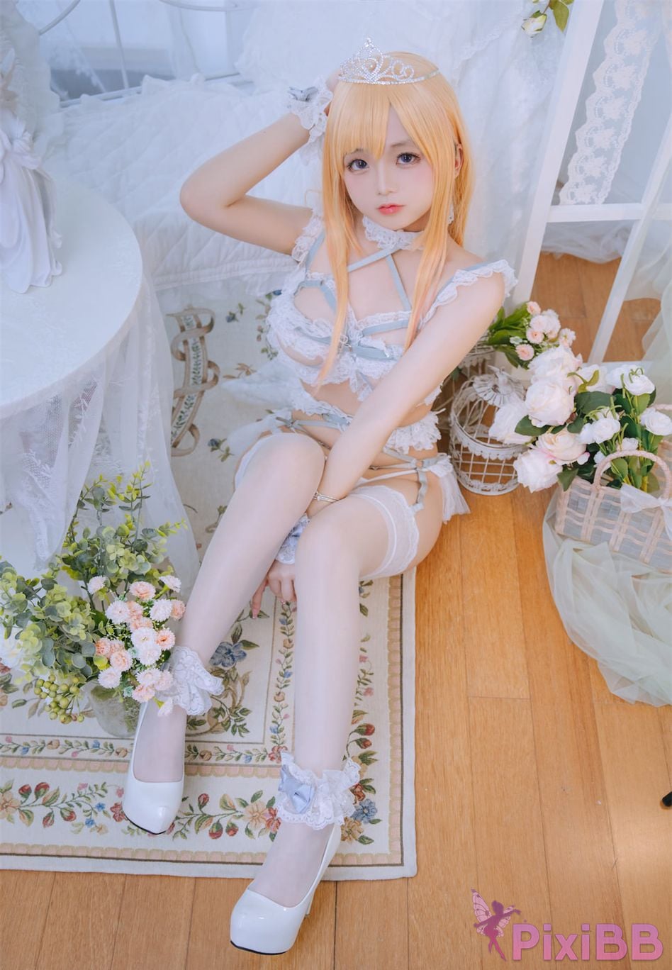 Coser Ri nai jiao PixiBB.COM 001