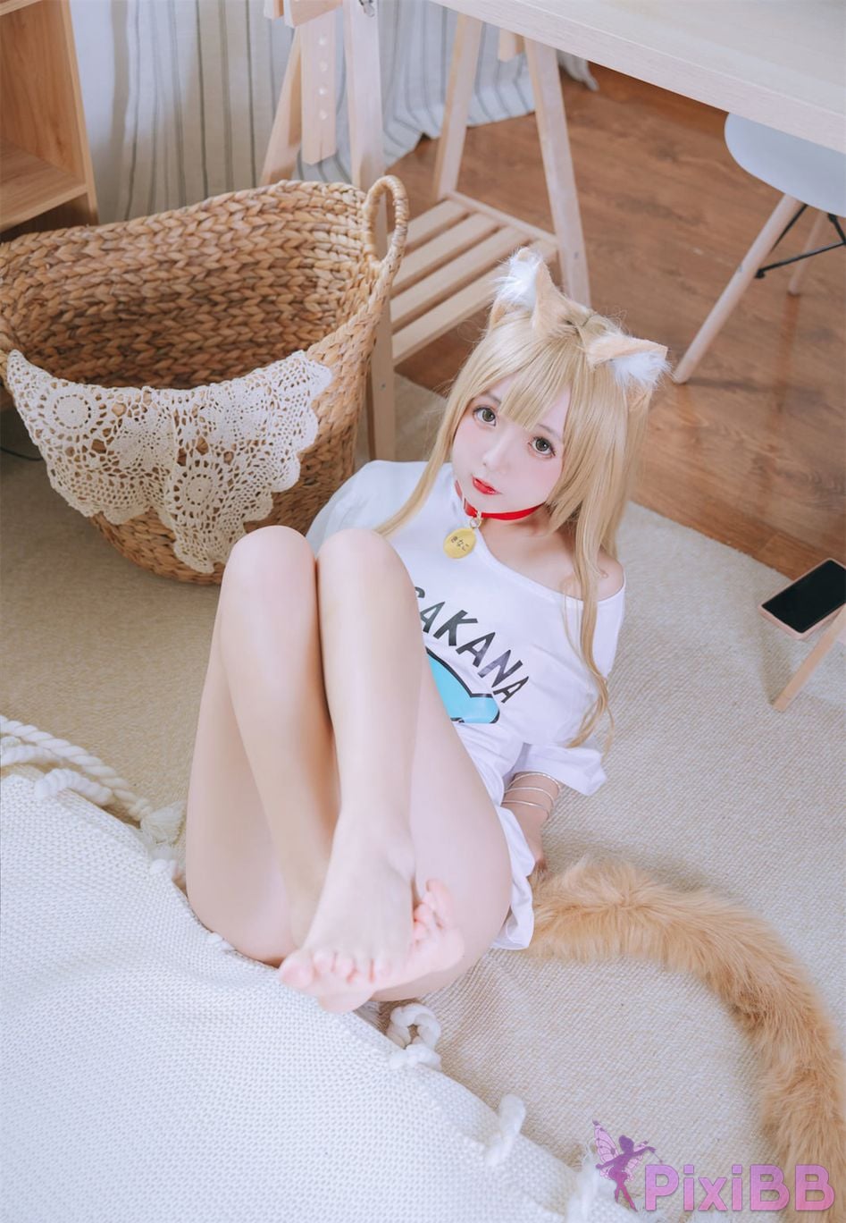 Coser Ri nai jiao PixiBB.COM 001
