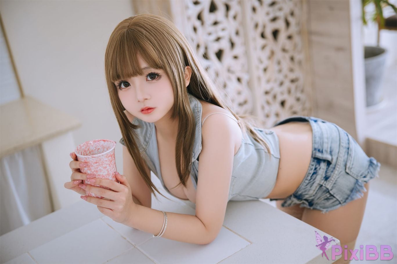Coser Ri nai jiao PixiBB.COM 002