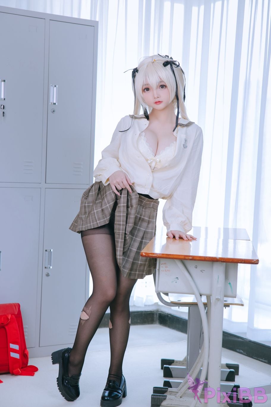 Coser Ri nai jiao PixiBB.COM 006