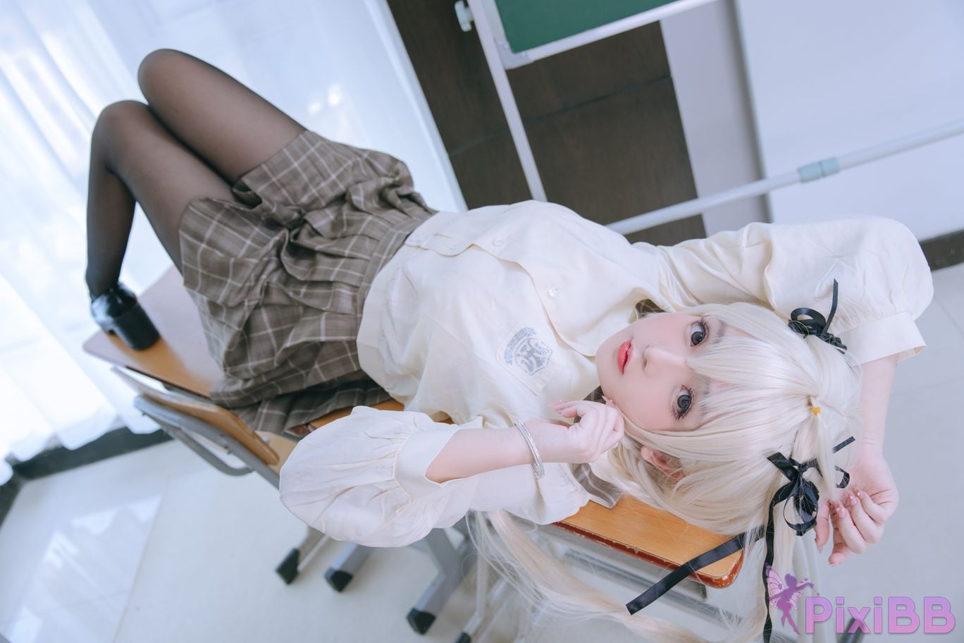 Coser Ri nai jiao PixiBB.COM 009
