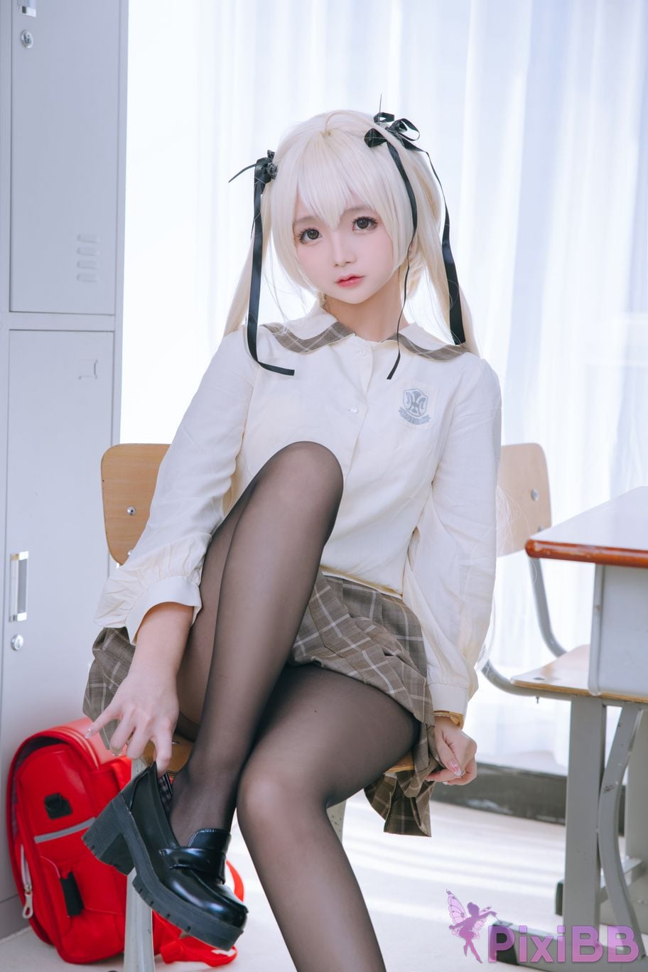 Coser Ri nai jiao PixiBB.COM 010