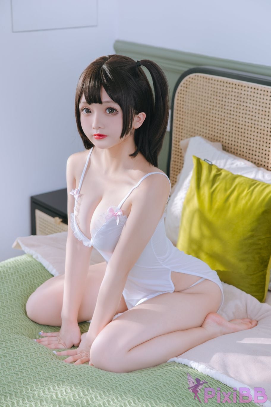 Coser Ri nai jiao PixiBB.COM 031