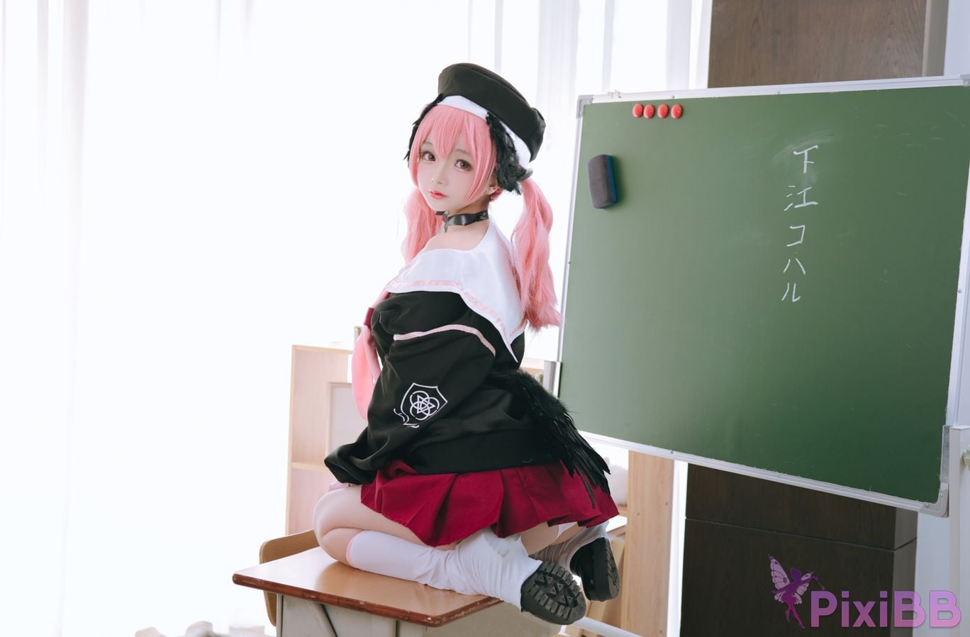 Coser Ri nai jiao PixiBB.COM 010