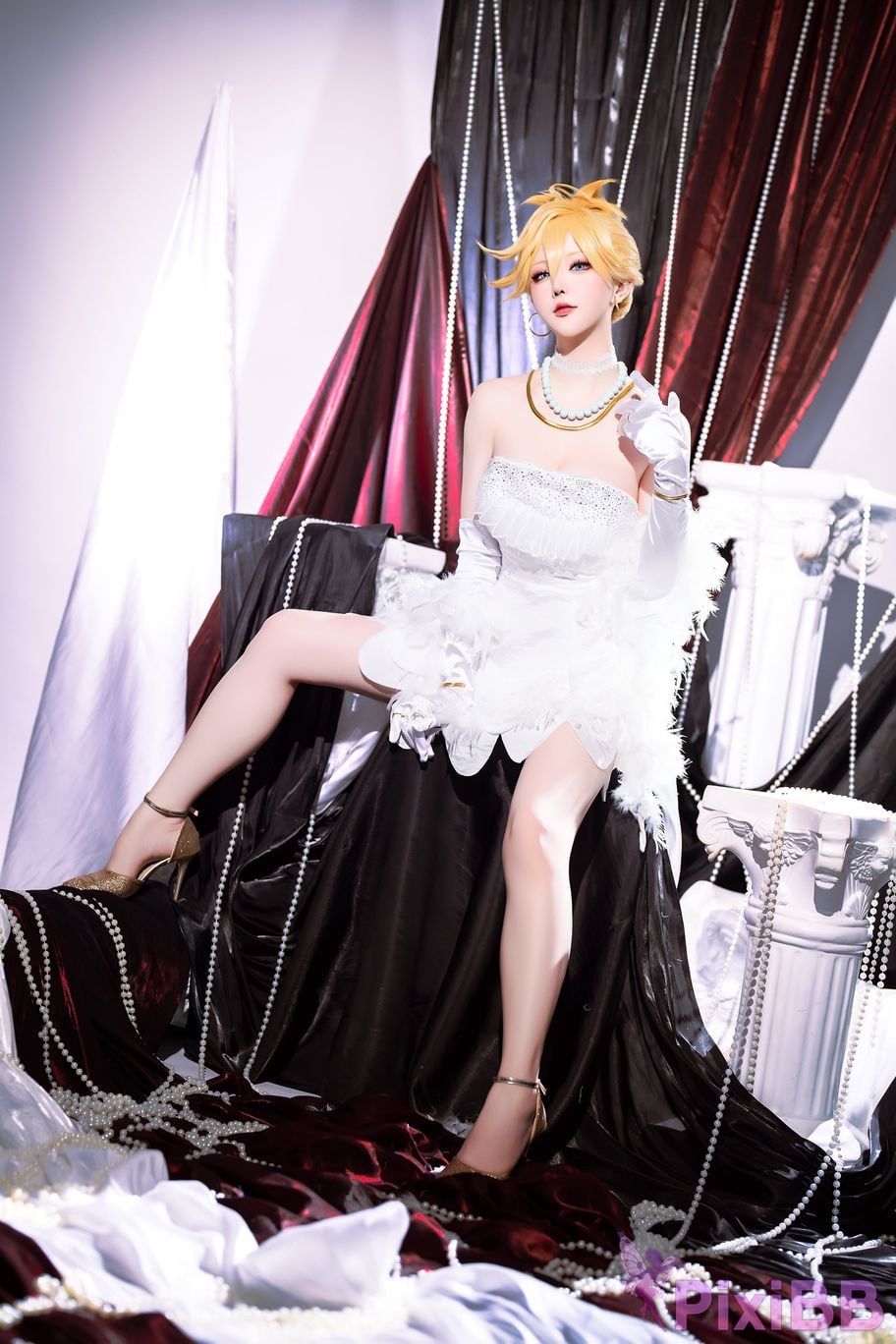 Coser Hoshilily PixiBB.COM 012