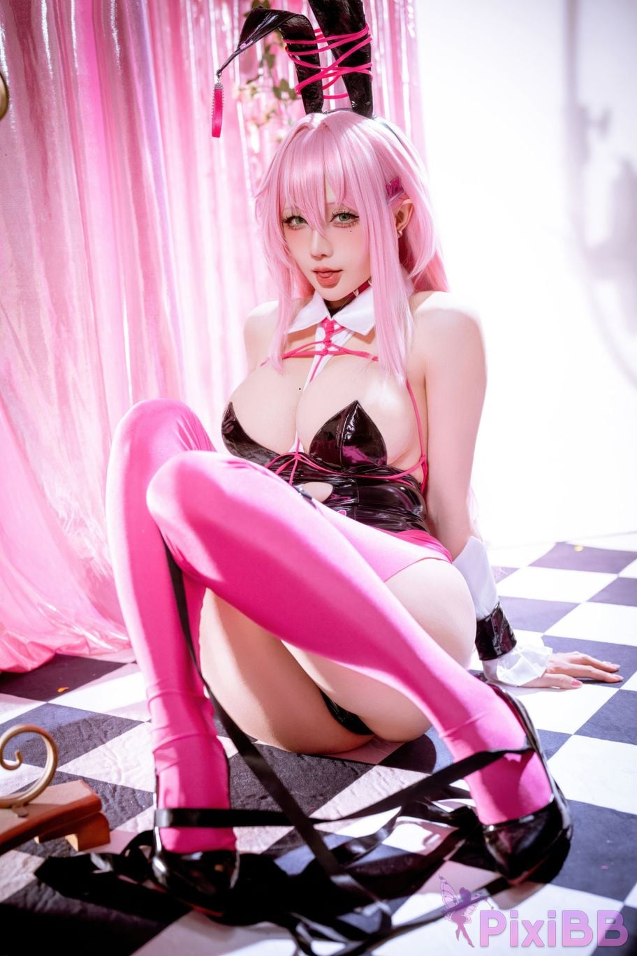 Cosplayer The star is late Hoshilily 2026 Year 04 monthly plan goddess of victory Nikki Velvet bunny girl PixiBB.COM 015