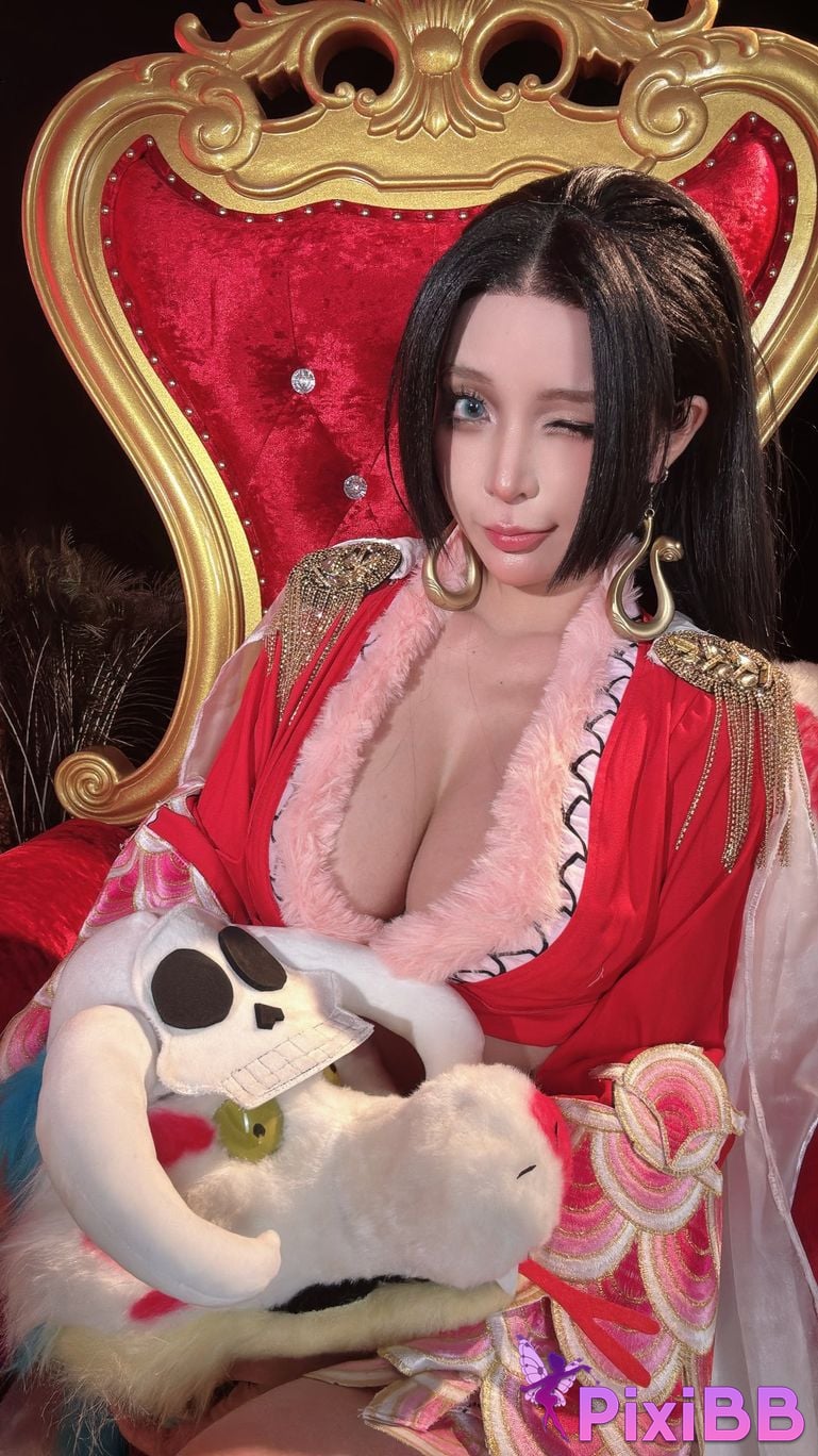 Umeko J Boa Hancock PixiBB.COM 100