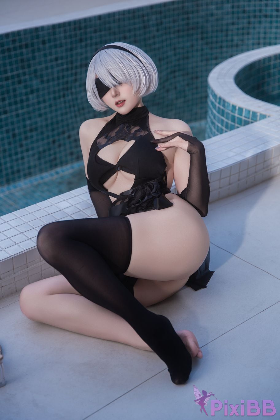 Cosplayer Natsuko Xia Xiazi NIKKE A U T O I S N V L D R C E G . X M P 2 F 3 0 6 K Z H B Y NieR 2B swimsuit PixiBB.COM 085