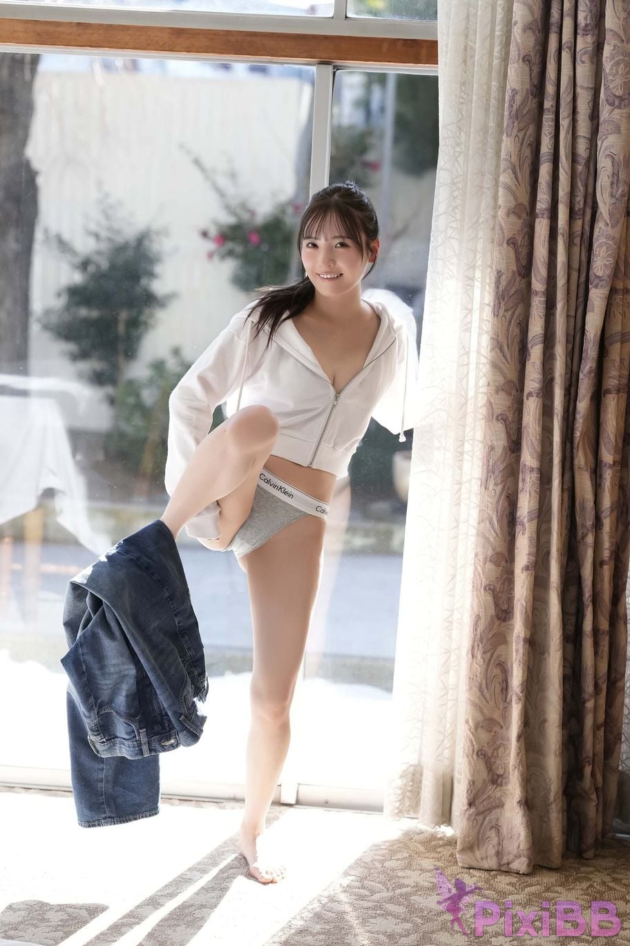 Japanese Idol Yura DMM Limited edition digital photo book innocent sensation PixiBB.COM 007