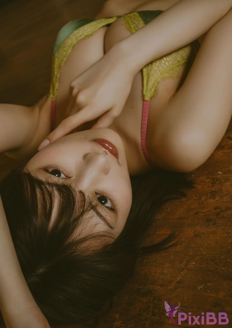 Japanese Idol babababambi Baba Bambi B.L.T. digital photo book Usaki KEEP ON EYES PixiBB.COM 016