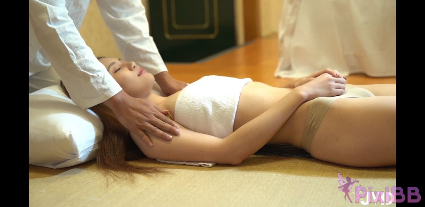 JVID Luo Ying Zhi Ren Chu Ti Yan Xi Lie Zi Gong Jing You An Mo Xiong Bu Da Ma Te Xie Zai Yin Cang Ban PixiBB.COM 018