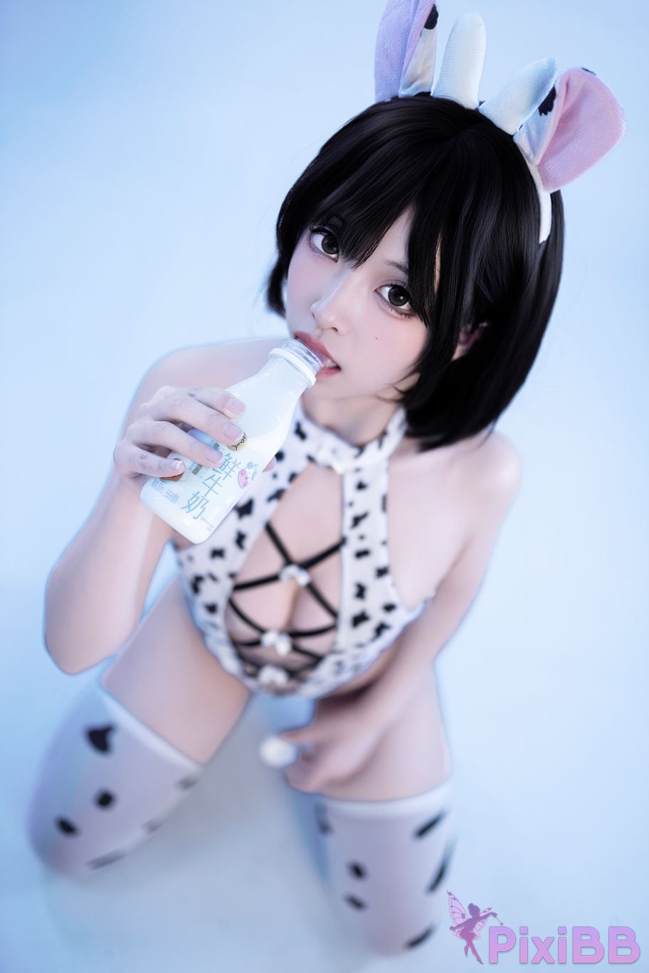 Cosplayer Bangni Bonnie Cow sister PixiBB.COM 029