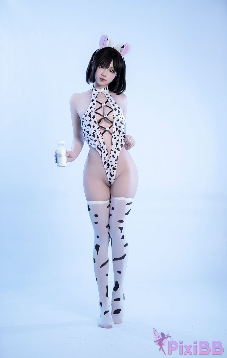 Cosplayer Bangni Bonnie Cow sister PixiBB.COM 034