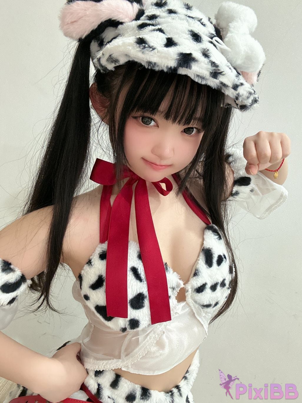 Cosplayer Eiri Kanzawa spotted puppy PixiBB.COM 034