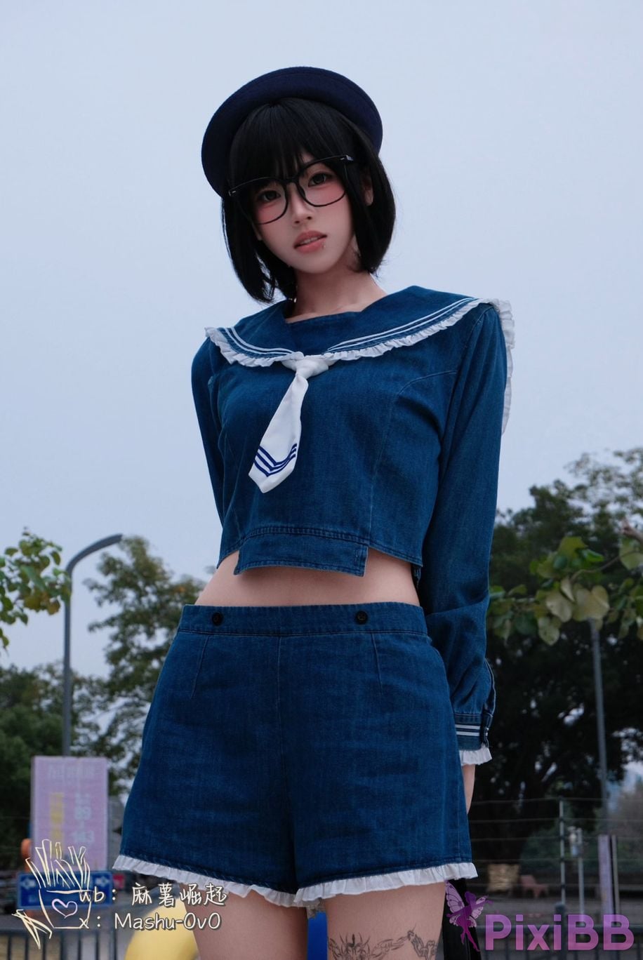 Cosplayer Mochi is delicious little sailor PixiBB.COM 016