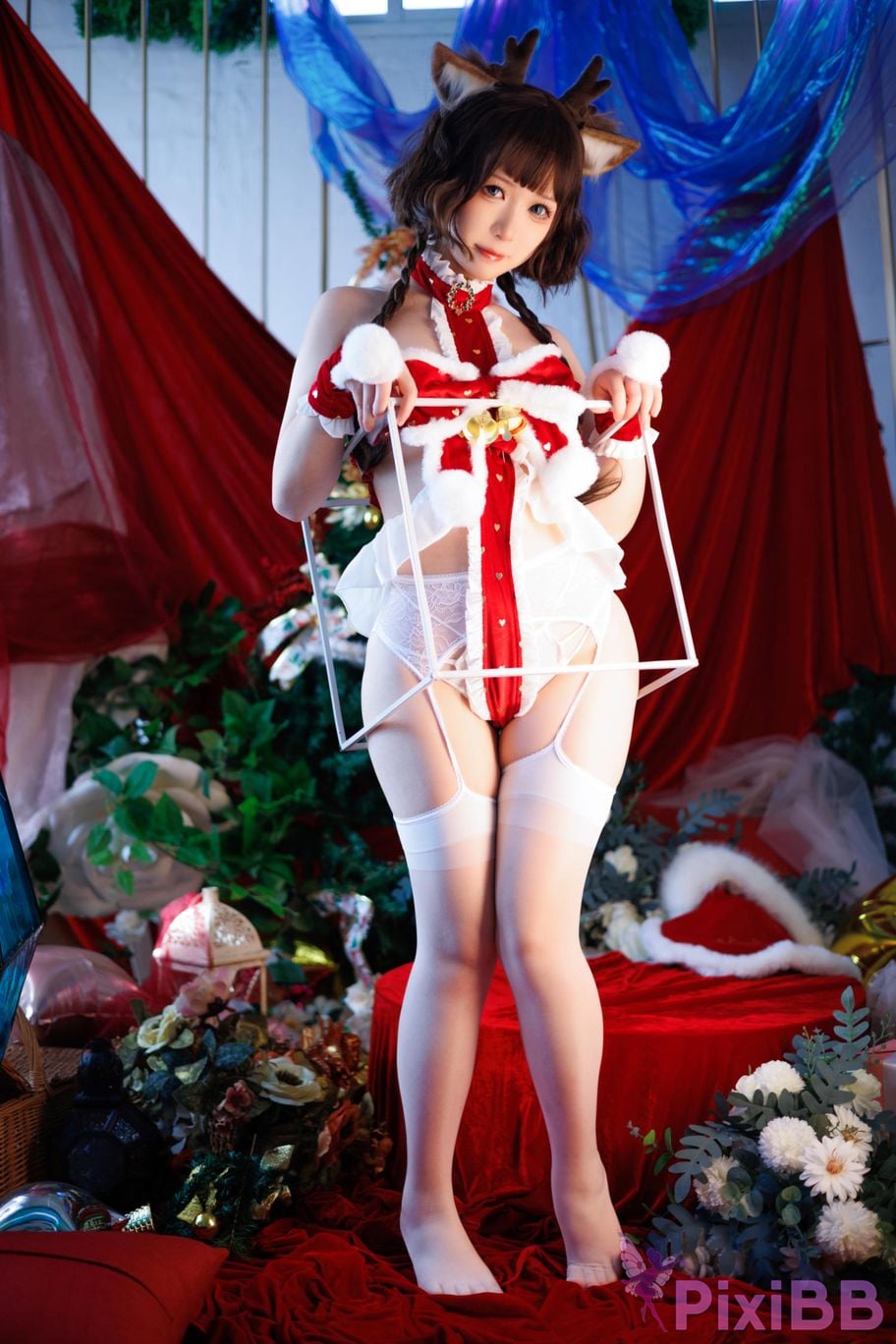Cosplayer Sakura chan w Christmas deer PixiBB.COM 001