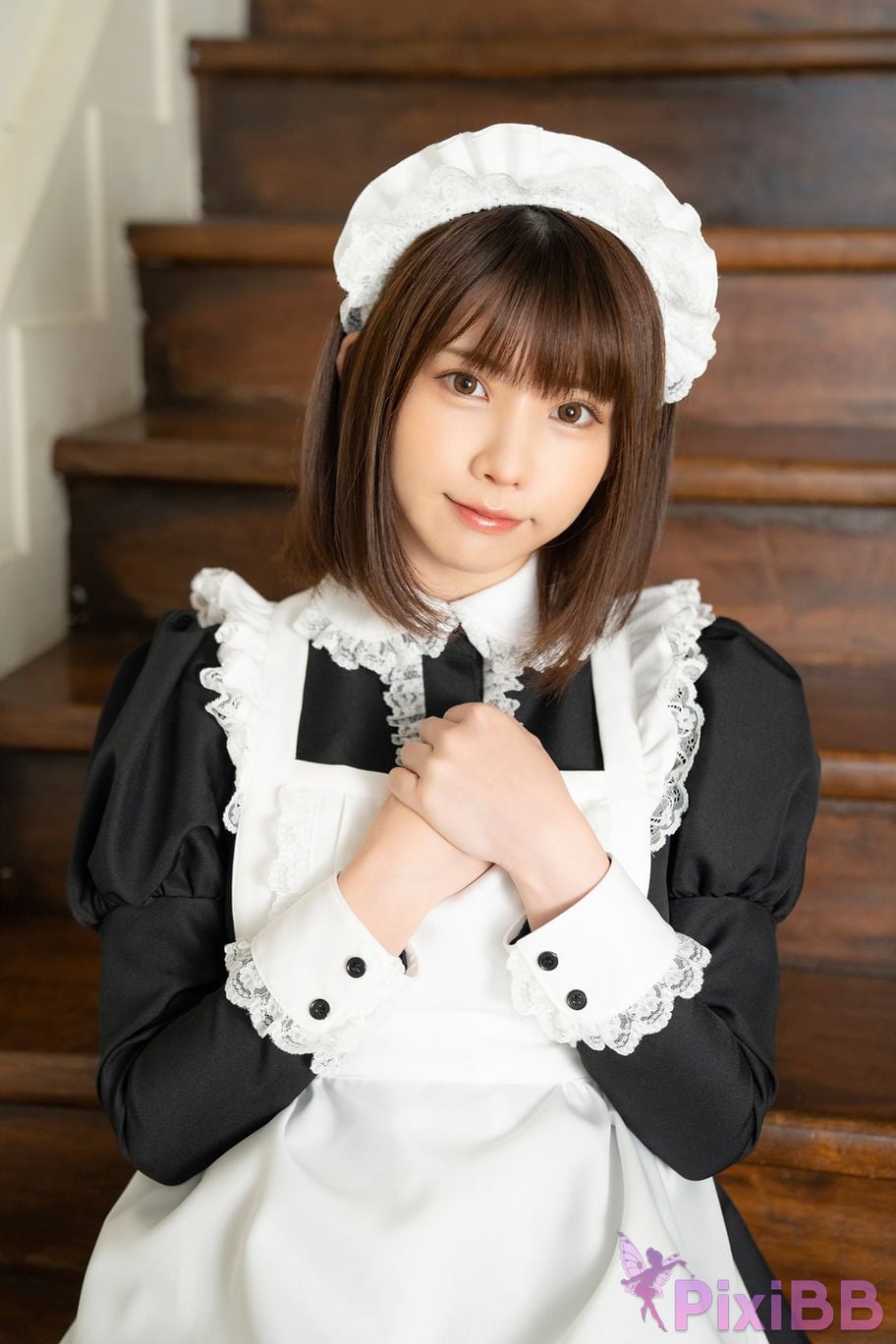 Japanese Idol Enako maid army princess moon change jigra PixiBB.COM 033