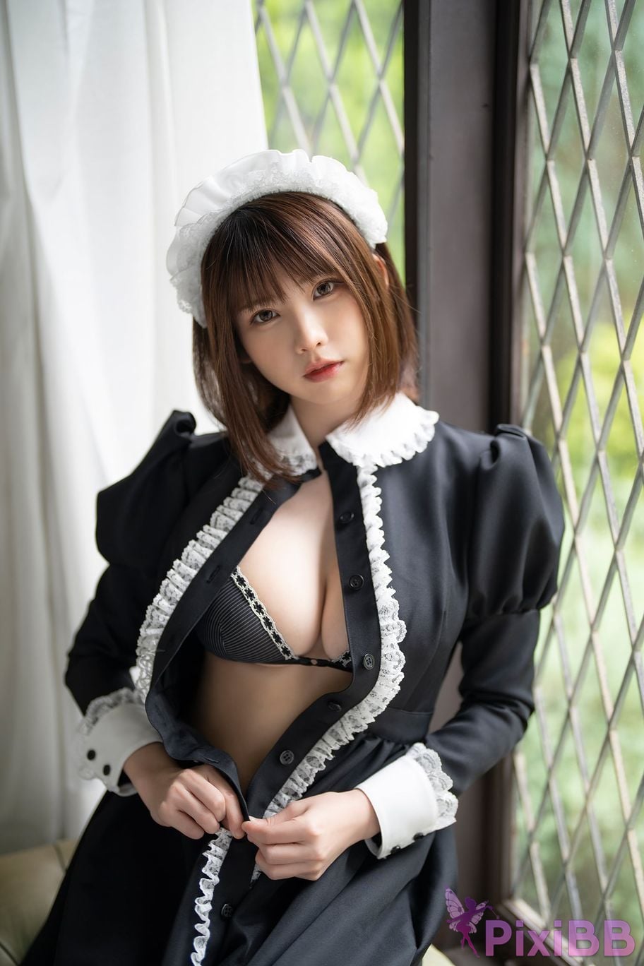 Japanese Idol Enako maid army princess moon change jigra PixiBB.COM 046