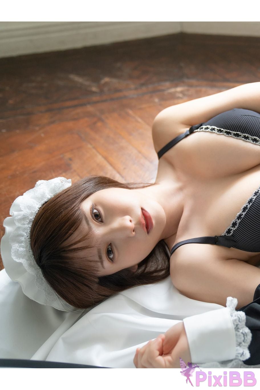 Japanese Idol Enako maid army princess moon change jigra PixiBB.COM 055