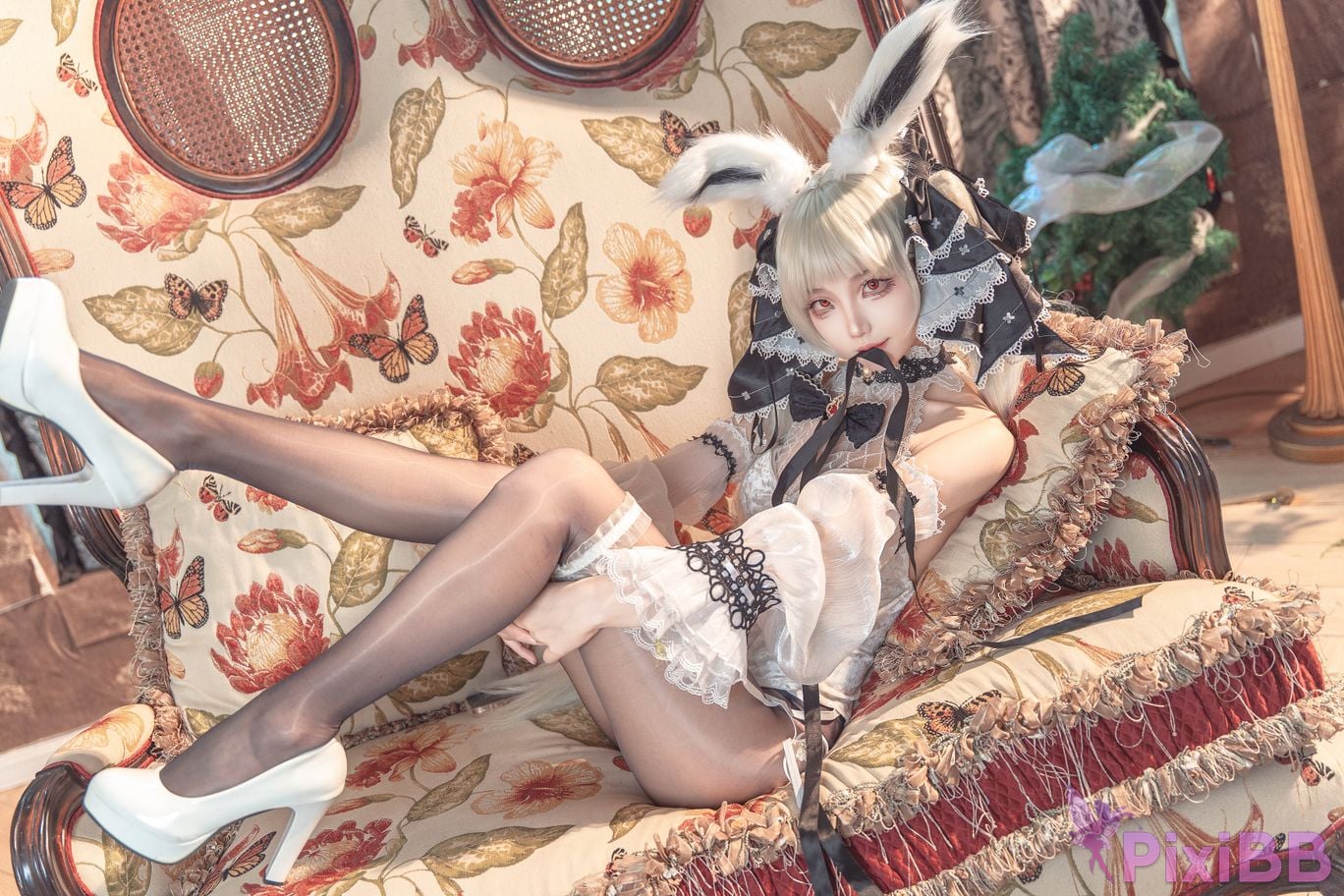 Cosplayer fox jiujiu azur lane Awesome white bunny girl PixiBB.COM 006