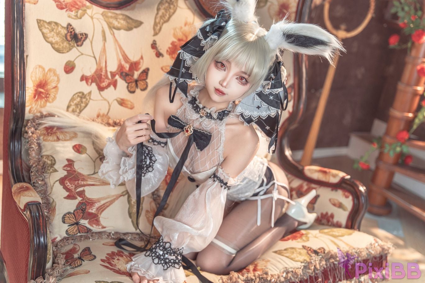 Cosplayer fox jiujiu azur lane Awesome white bunny girl PixiBB.COM 013