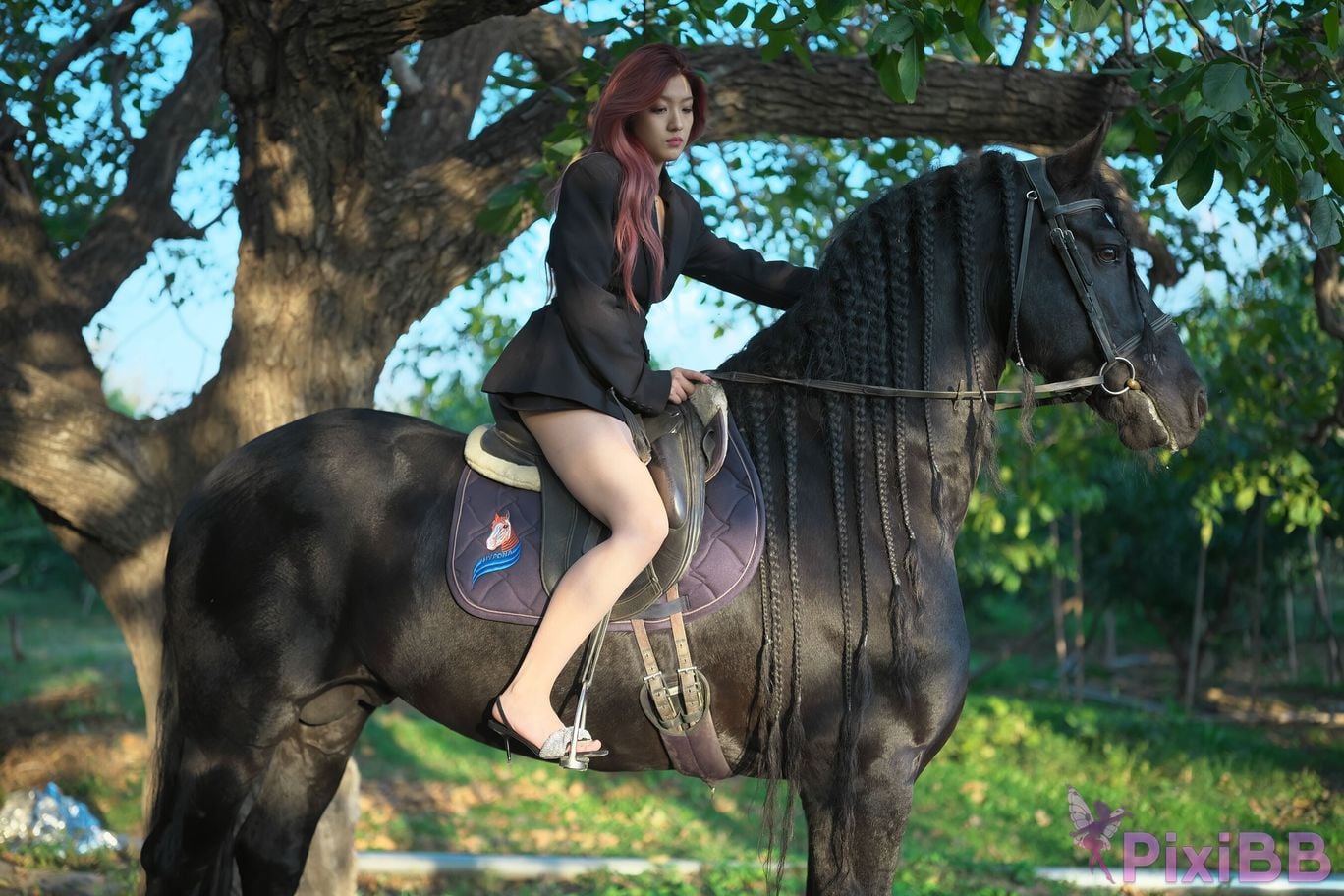 Private Photoshoot Jiang Yunya Innocent long legged model Full scale private photos of human body leaked at outdoor racecourse PixiBB.COM 178.PNG