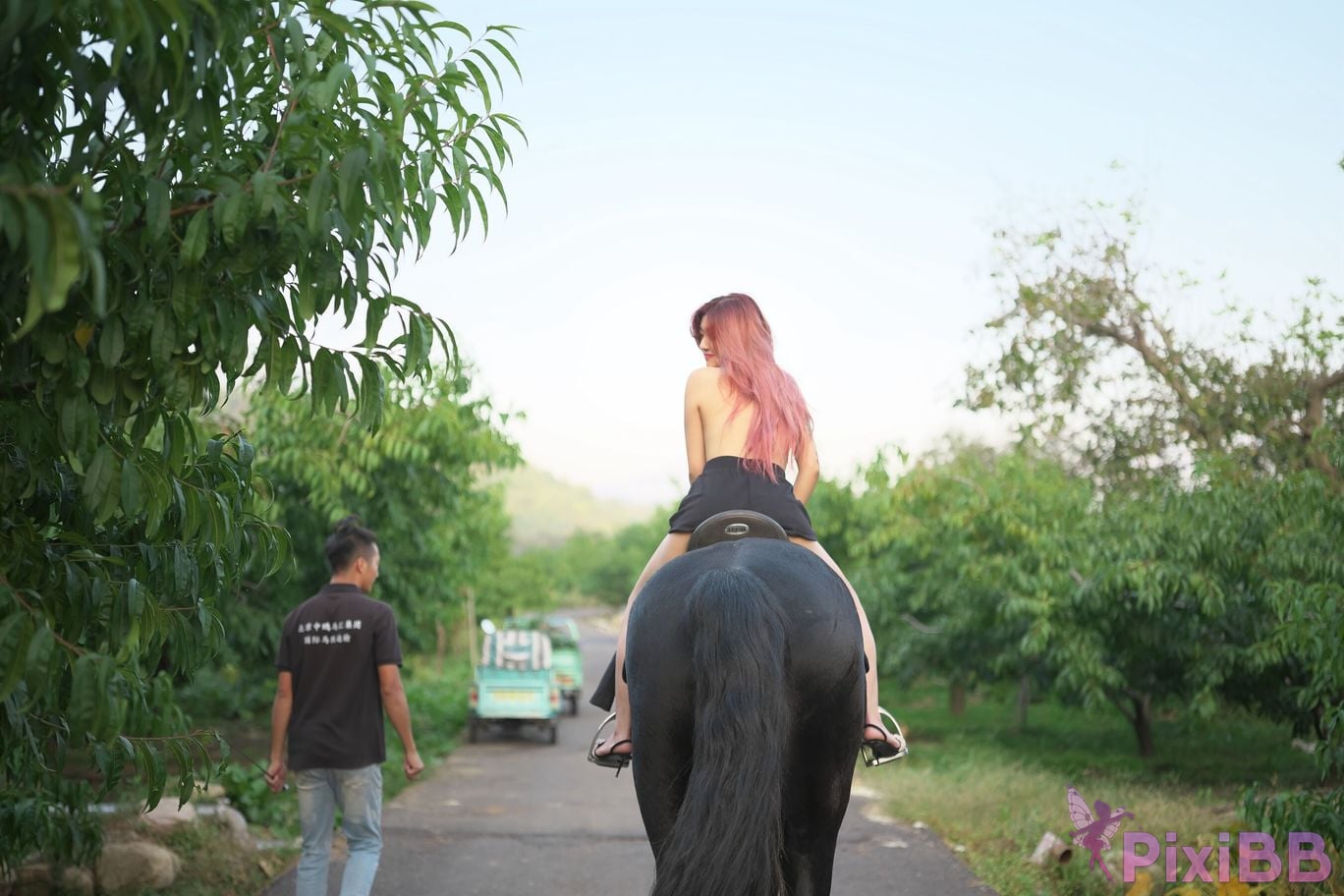 Private Photoshoot Jiang Yunya Innocent long legged model Full scale private photos of human body leaked at outdoor racecourse PixiBB.COM 242.PNG